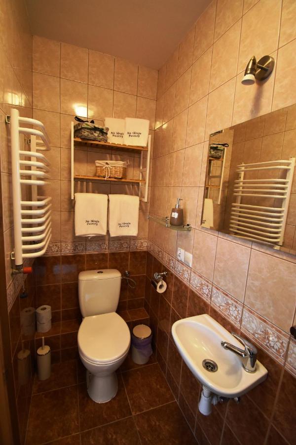 Pokoje Goscinne Na Skraju Puszczy Pogorzelce Exterior foto